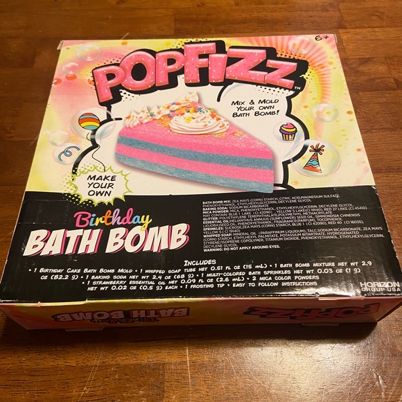 Pop Fizz Birthday Cake Bath Bomb Making Kit - Picture 2 of 2